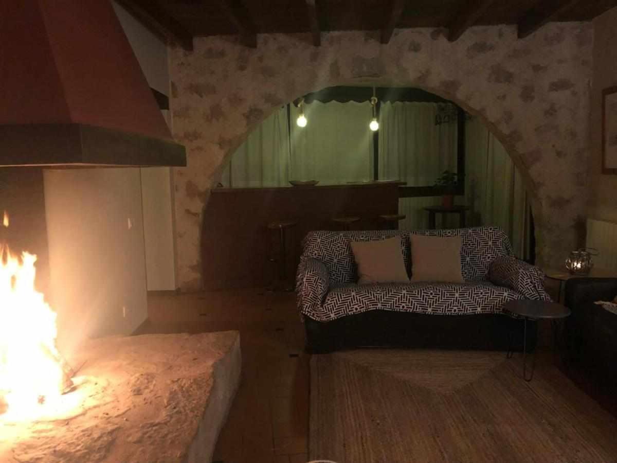 Masia Can Jou Sant Jaume de Llierca Extérieur photo